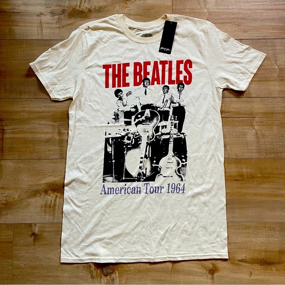 NWT Nasty Gal Beatles Tour Band Tee Size M - Picture 3 of 10
